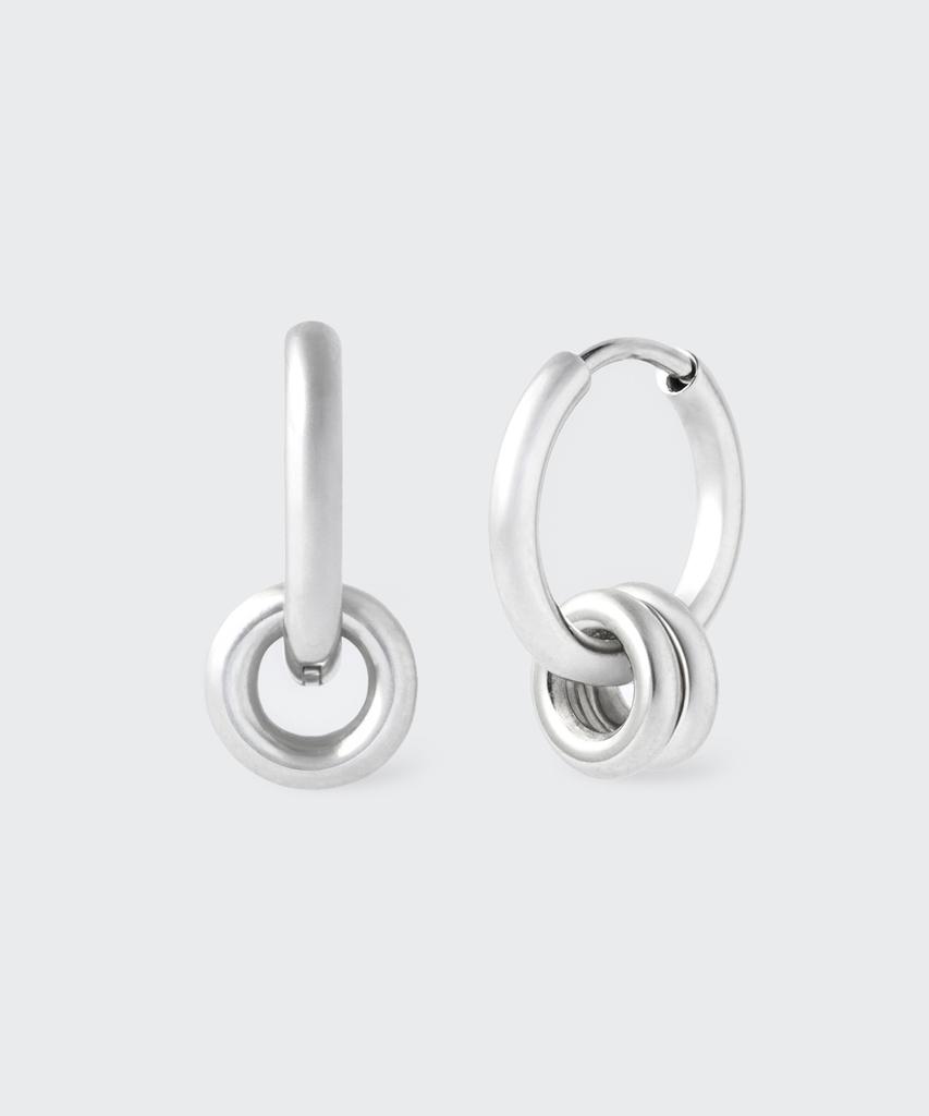 Musinsa Standard Woman Women'S Charm Hoop Earrings [Silver]