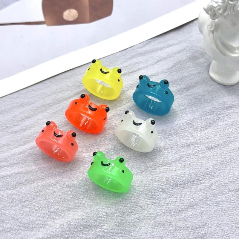 Cute Luminous Frog Resin Ring Colorful Novel Funny Animal Cartoon Finger Ring Glow In The Dark Aesthetic Rings for Girls