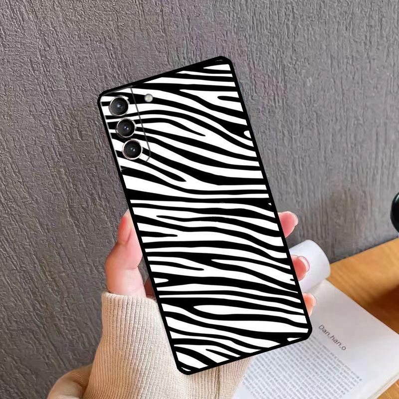 Zebra Stripe Print Phone Case For Samsung Galaxy S26 S25 S24 S20 S21 S22 S23 Ultra S10 Plus S24 FE S25 FE Cover