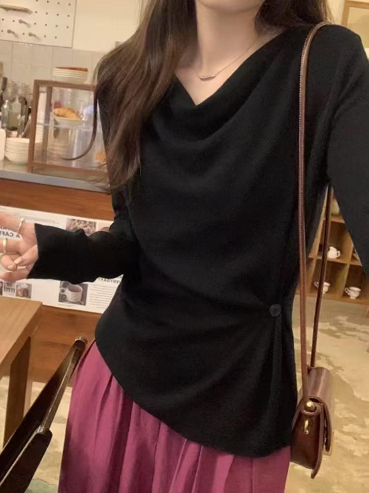 Women's 2025 Slim-Fit Batwing Sleeve Knit Top - Irregular Design for Early Autumn