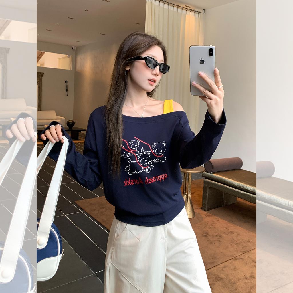 Navy blue slanted shoulder print contrasting off-shoulder bottoming shirt women's autumn loose inside Spice Girl lazy style top