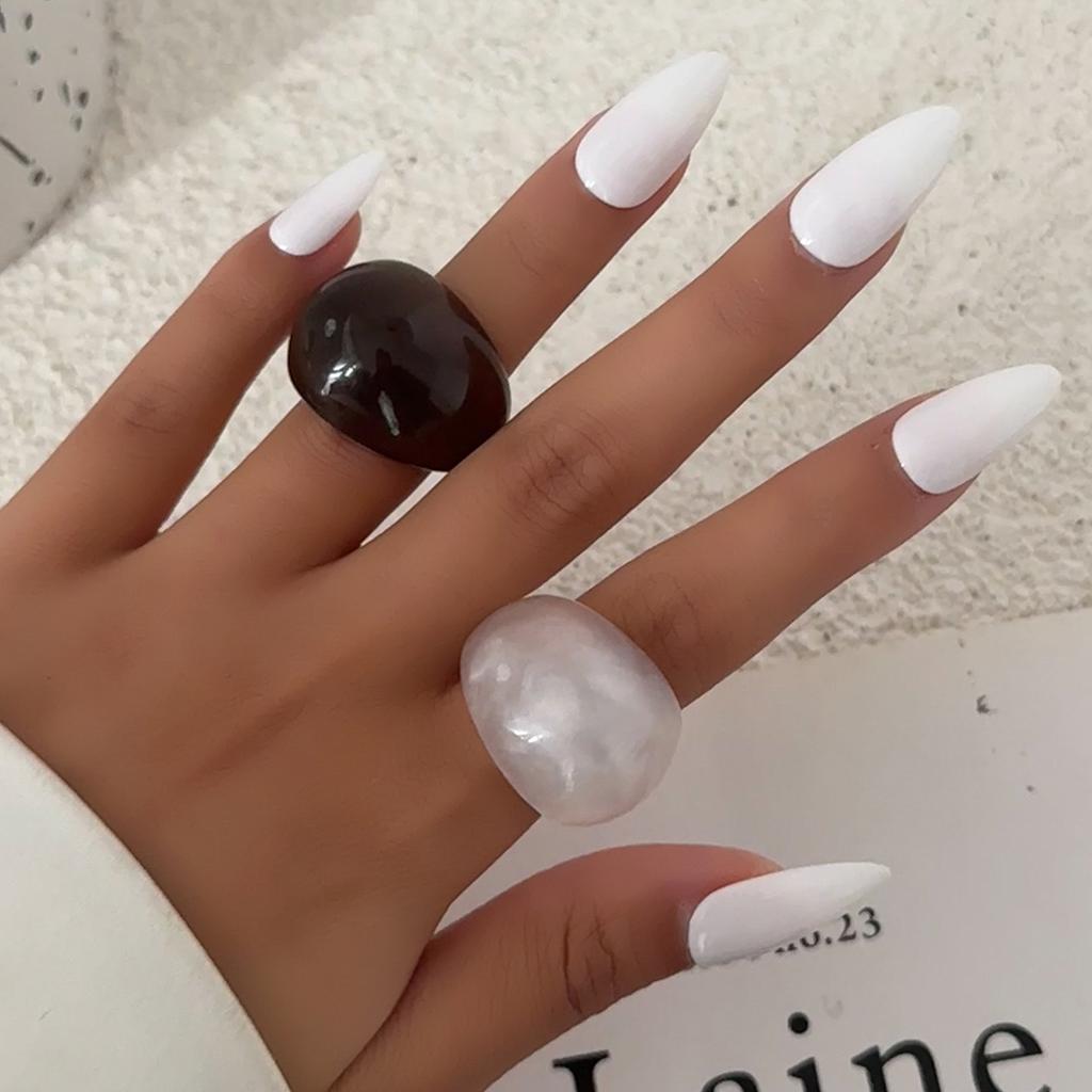 Ingemark 4 Colors Vintage Simple Irregular Resin Rings for Women Minimalist Smooth Geometric Rings New Year Party Jewelry Gift