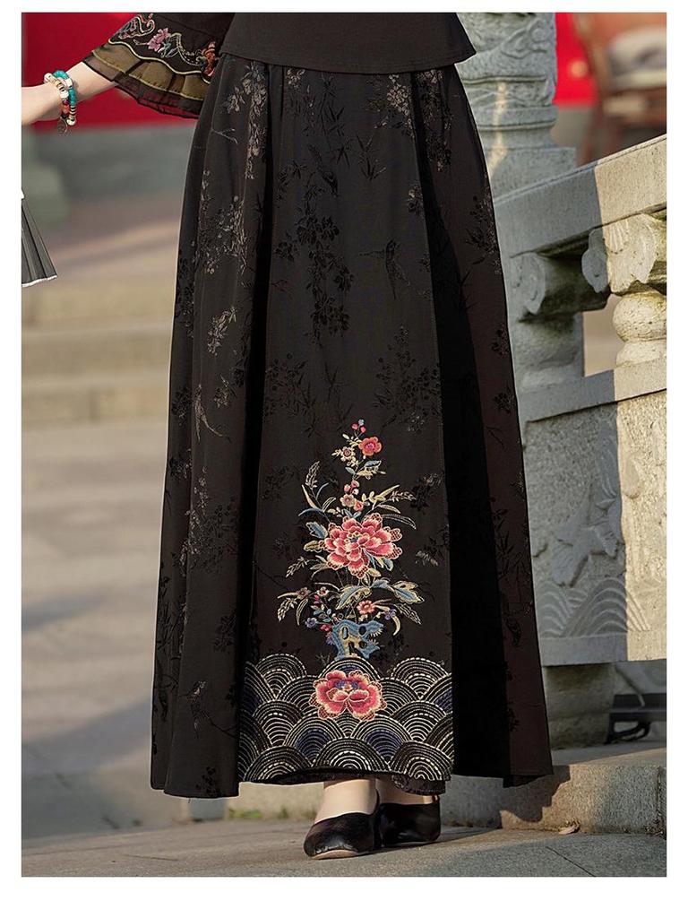 New Ethnic Women's Elastic Waist Retro Embroidery A-Line Skirt