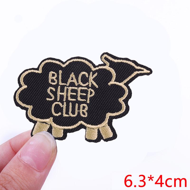 Cute Ghost/Cat Embroidered Patch Cartoon Animal Patch Iron On Patches For Clothing Thermoadhesive Patches For Clothes Jacket DIY
