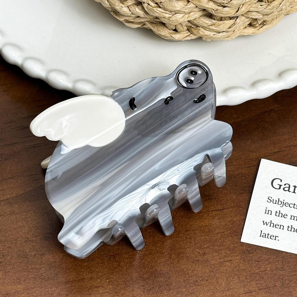 Cute Animal-themed Hair Clip Featuring A Stylish Flying Pig Design In Multiple Colors