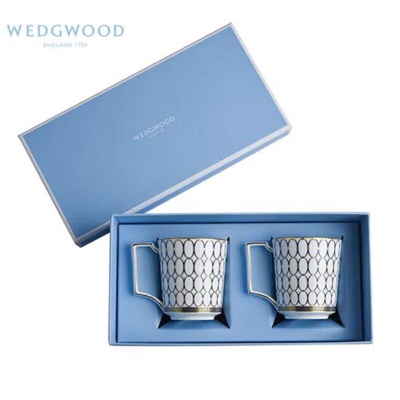 Wedgwood Gilt Age Mug Pair