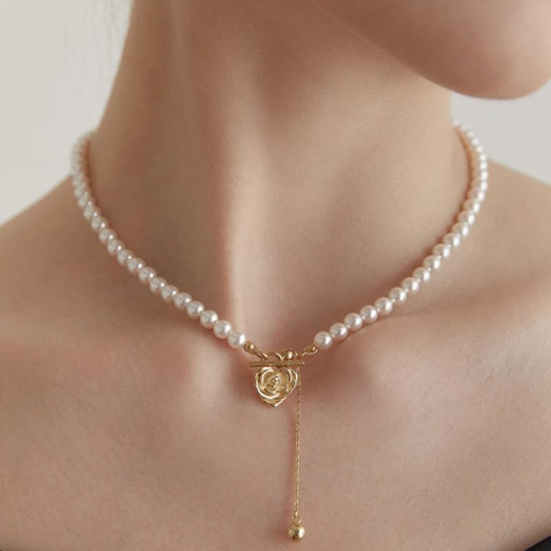 Tatiana Rose Toggle Pearl Necklace NZ2124