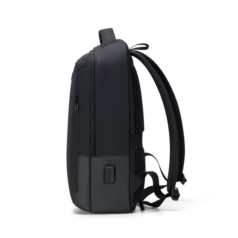 OIWAS 15.6-inch Business Commuter Backpack with USB Charging