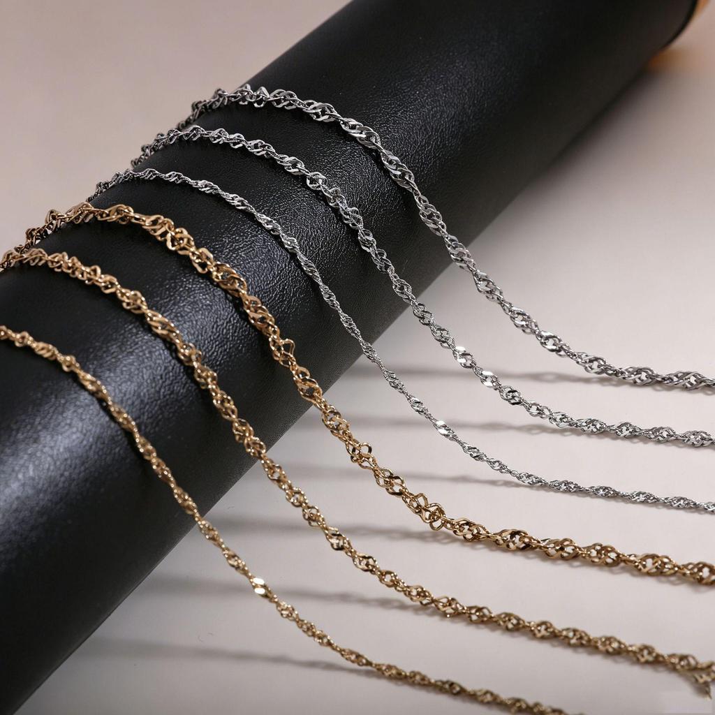 Women's High-End Gold Polished Water Wave Necklace - Simple Style Chain Jewelry