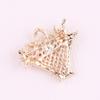 Blucome Hollow-out Diamond Flower Basket Brooch Color Retention Electroplating Brooch Fashion Pearl Clothing Wearing Pin