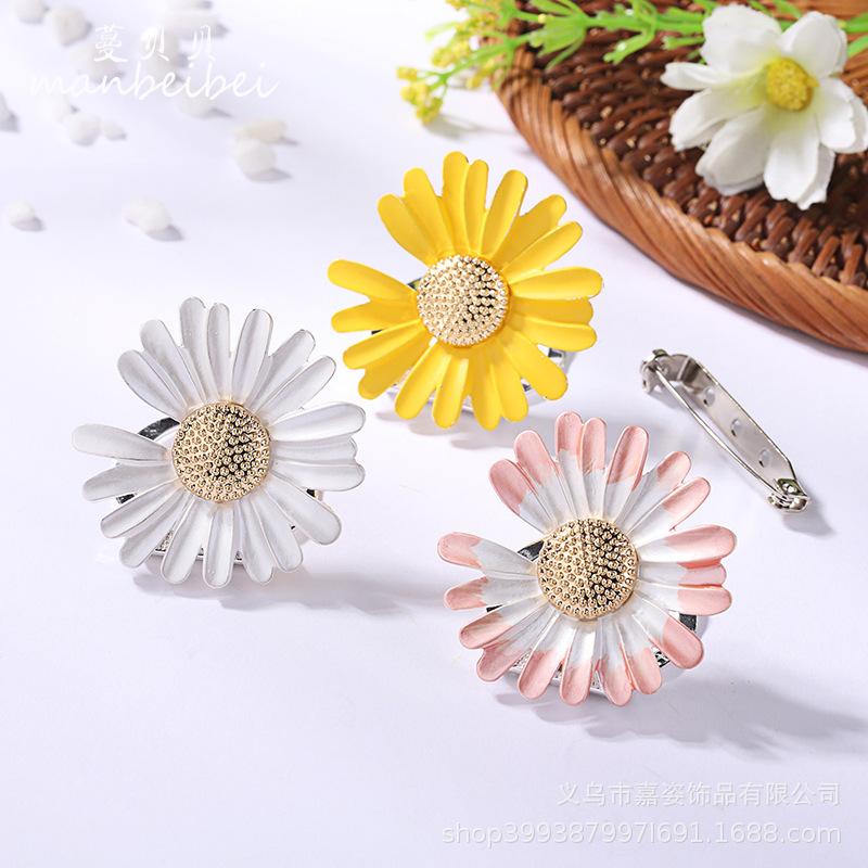 

Летняя многоцветная пряжка-шарф-брошь «Маргаритка» - аксессуар двойного назначения, противоскользящий Large Daisy Pink