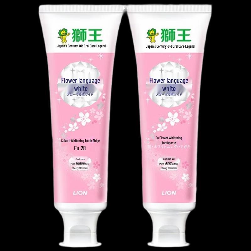 Отбеливающая зубная паста Lion Sakura
