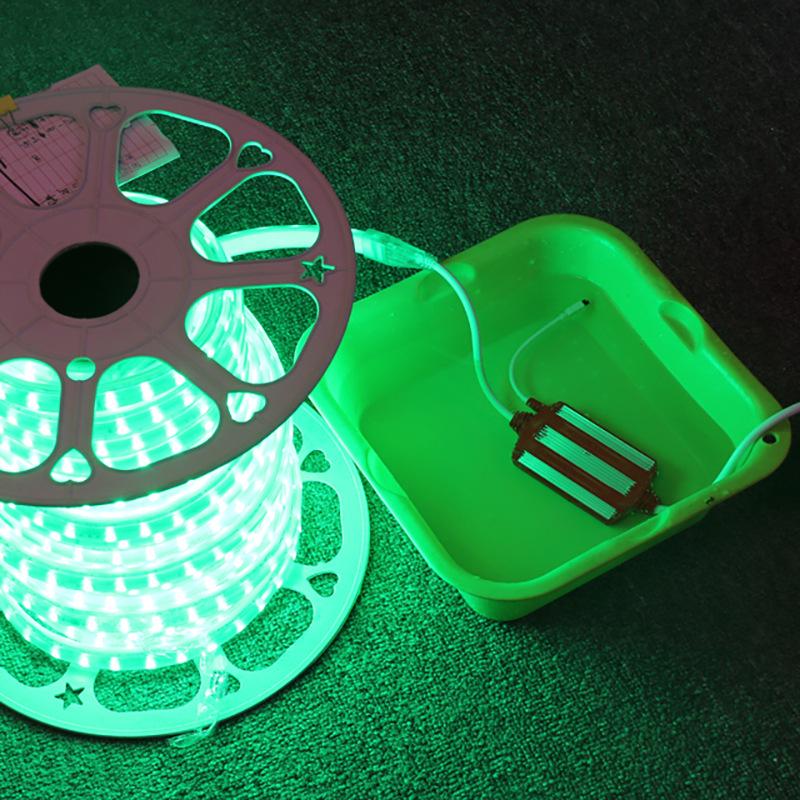 Kontroler LED RGB Wtyczka EU 220V 16 Kolorów 4PIN Złącze 12MM 5050 Pilot 24 Przyciski Kontroler RGB Magic Home