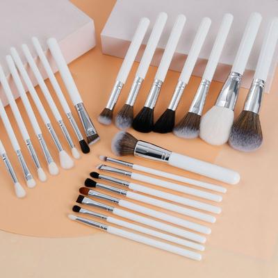 Complete Set of Loose Powder Brushes, 24 Makeup Brushes, High-end Animal Hair Set, Elegant White Wooden Handle Foundation Brush, Eye Shadow Brush