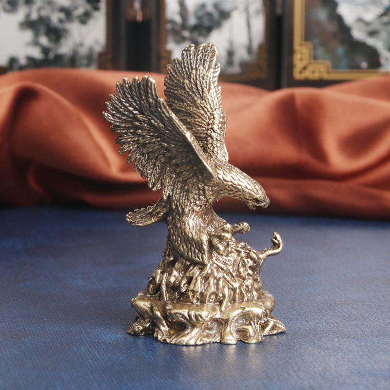 Vintage Brass Grand Ambition Creative Desktop Ornament Antique Miscellaneous Eagle Bronze Sculpture Craft Old Copperware Wholesa