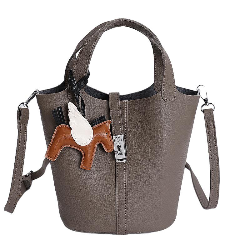 This Year's Popular Small Bags for Women's Autumn and Winter 2025 New Children and Mothers Shoulder Messenger Bags Retro Portable Bucket Bags