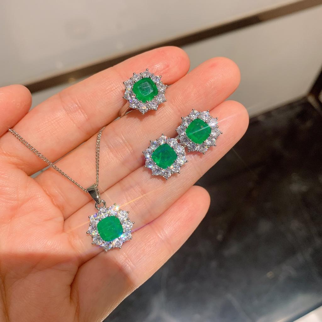 Jewelry Treasure Necklace Women'S Imitation Emerald Pendant Emerald Ring Three-Piece Jewelry Set