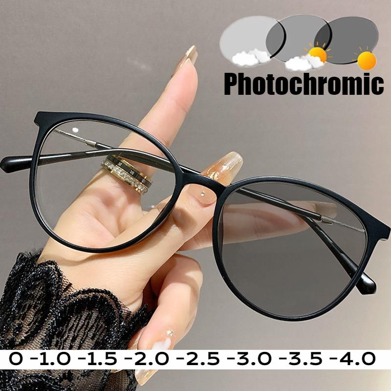 Transparent Round Frame Pochromic Myopia Glasses for Women Indoor Outdoor UV Protection Eyeglasses Vintage Near Sight Eyewear