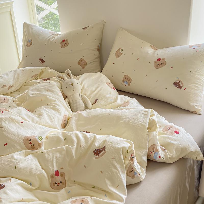 Class A Small Floral Cloud-like Cotton Bedding Set - Includes Duvet Cover, Sheet, Bed Skirt (3 pcs)