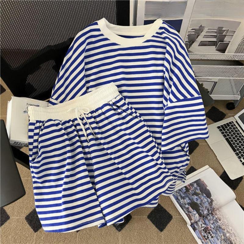 

GMXIA Повседневный спортивный комплект для женщин, 200 фунтов, в полоску в студенческом стиле, свободный и модный, футболка с короткими рукавами и шорты, комплект из двух предметов XXXXL