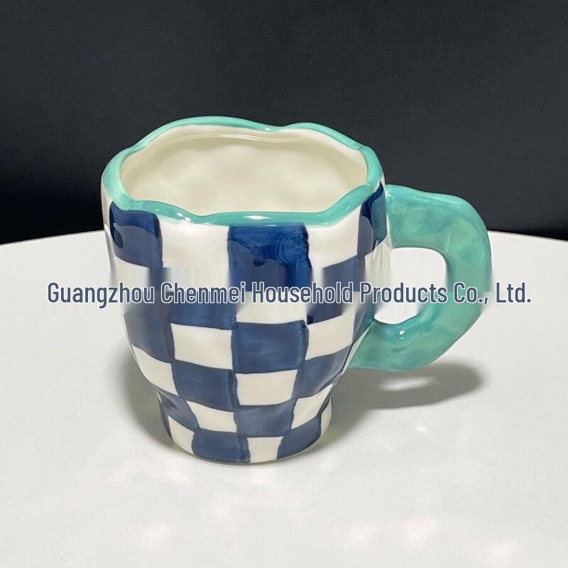 

Chao Si Hui Hand-Painted Grid Ceramic Mug