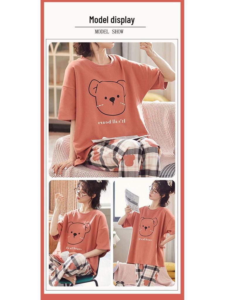 Moteriškas vasaros pižamos komplektas - apvalia iškirpte, trumpomis rankovėmis, septynių ketvirčių kelnėmis, patogus kasdienis dviejų dalių