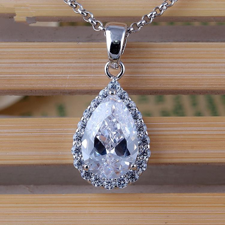 Elegant Water Drop Zircon Pendant Necklace for Women Micro Inlay Crystal Wedding Necklace