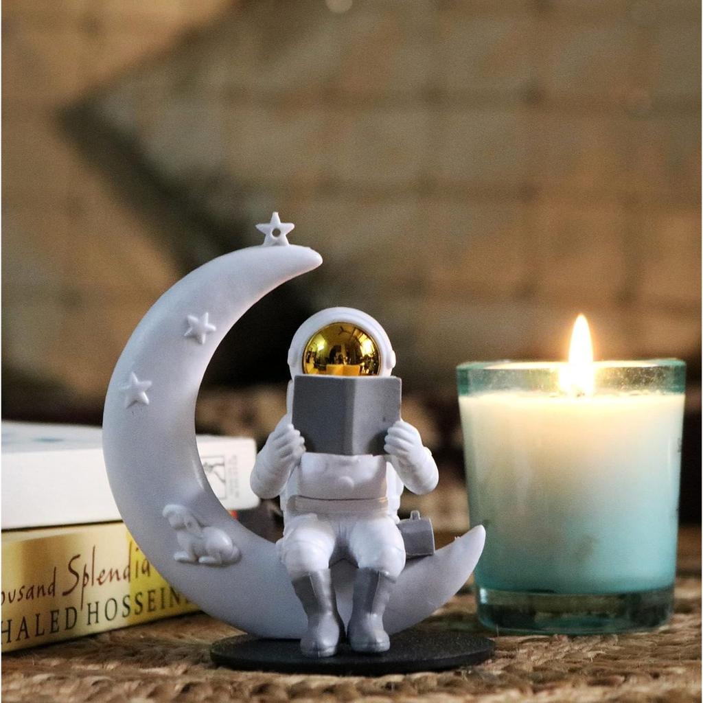Niedliche Astronautenfigur aus dem Weltraum Actionfigur Spielzeug Statue für Ausstellungsstück Heim Wohnzimmer Dekor Büro Schreibtischdekoration Armaturenbrett