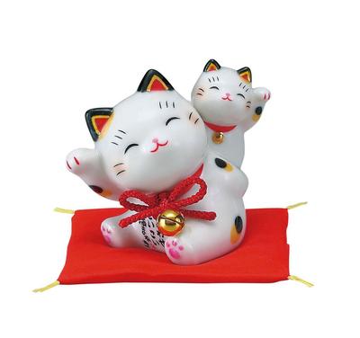 Yakushigama Painted Maneki-neko (Piggyback)