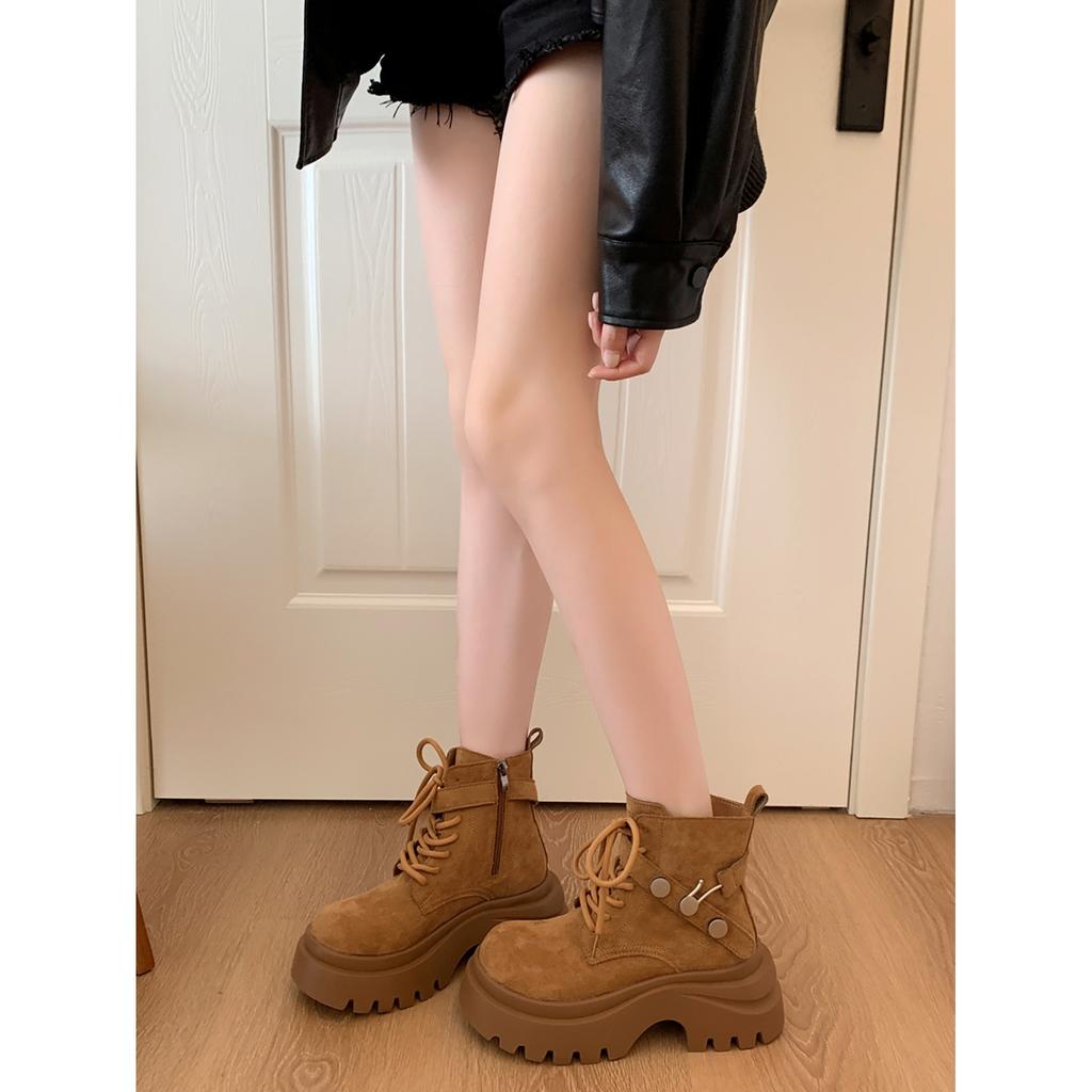 Brown Maillard heightened platform Martin boots autumn with skirt and thin short boots