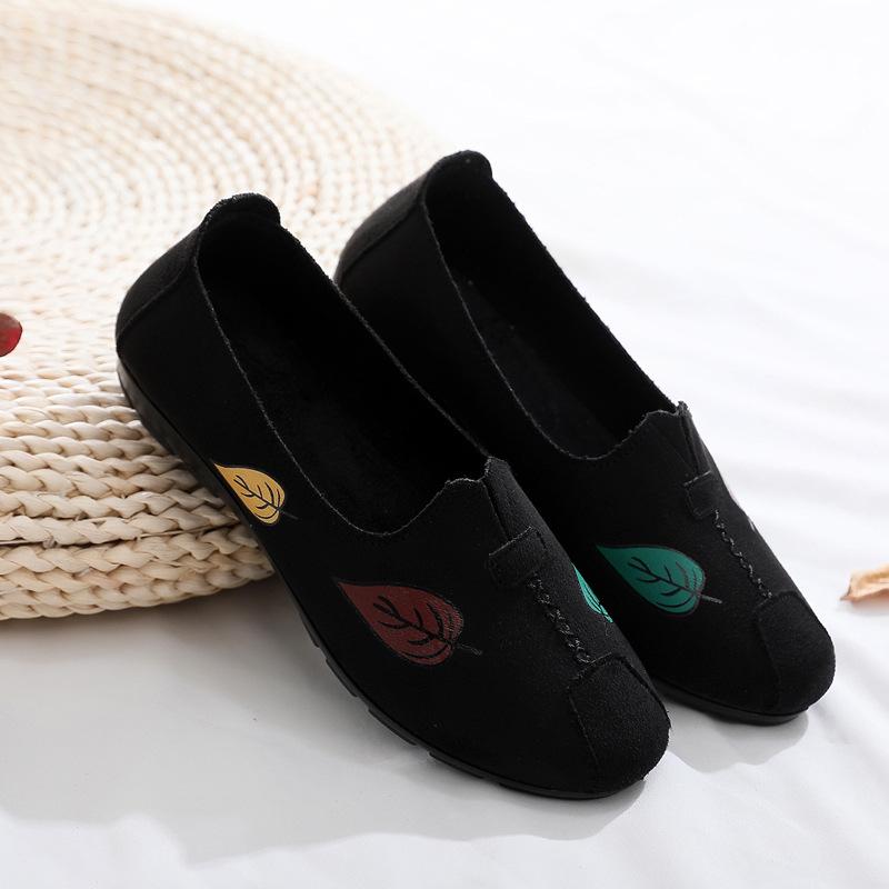  Vintage Handmade Women Soft Cotton Fabric Embroidered Flat Shoes Comfortable Ladies Walking Sneakers with Mesh Shoes