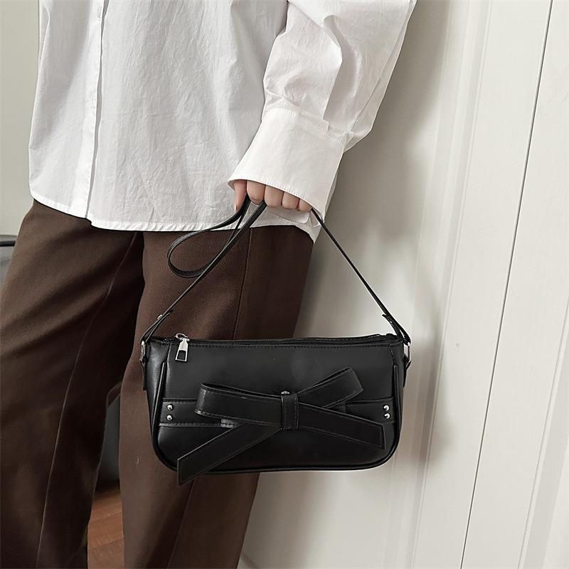 Large Capacity Fashionable and Simple Underarm Shoulder Messenger Bag New Bow Girl Commuter Solid Color Summer Bag