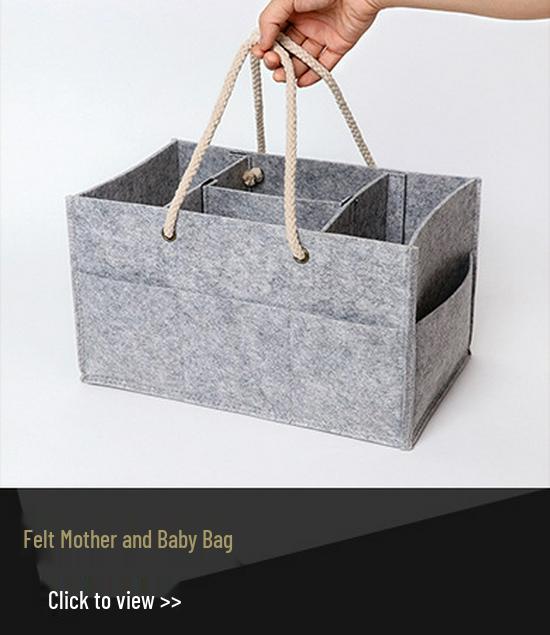 Czarno-biały tkany koszyk do przechowywania w kratę - nordycki pojemnik ze skóry i filcu na kosmetyki i do organizacji domu