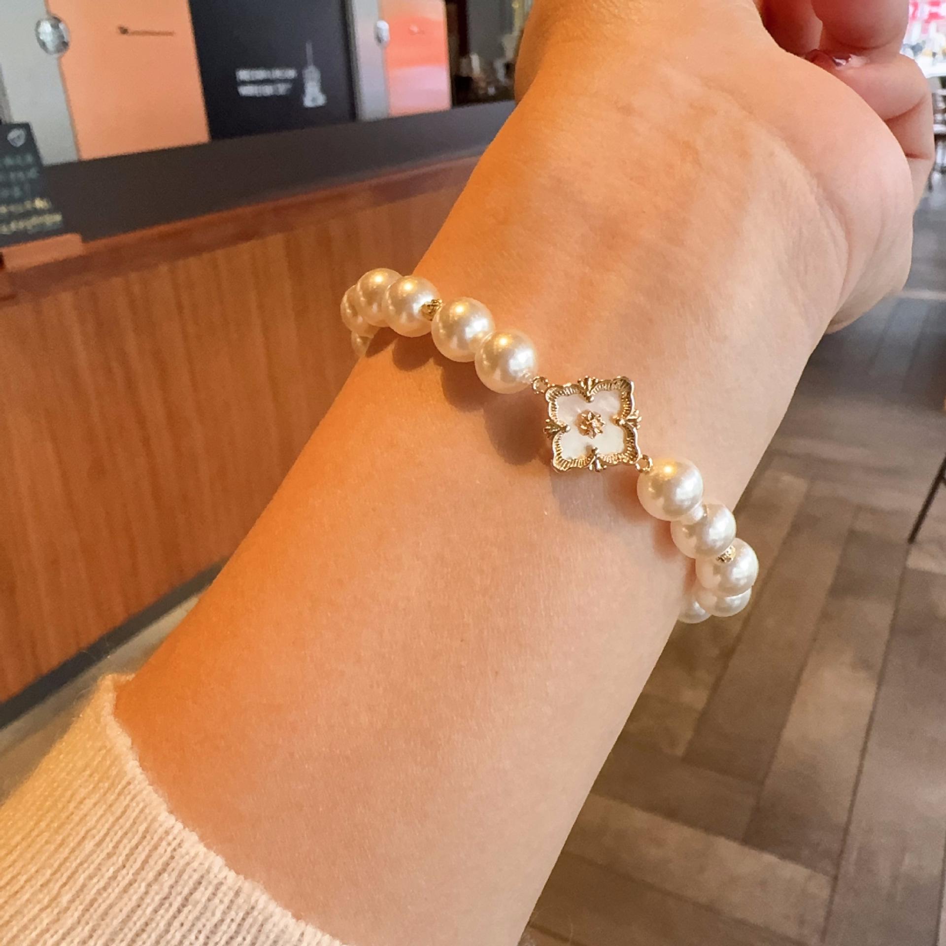 

Браслет Yuanyou из перламутровых жемчужин в форме четырехлистного клевера на эластичной нити