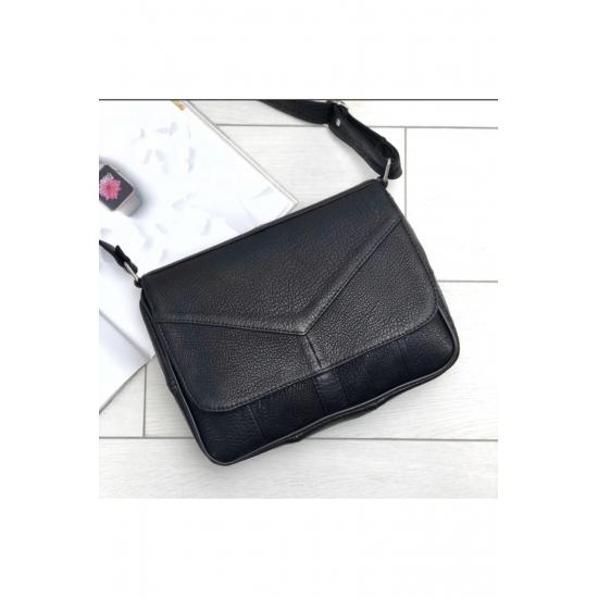 Taschen und Koffer Mittelgroße Damen-Umhängehandtasche aus echtem Leder.