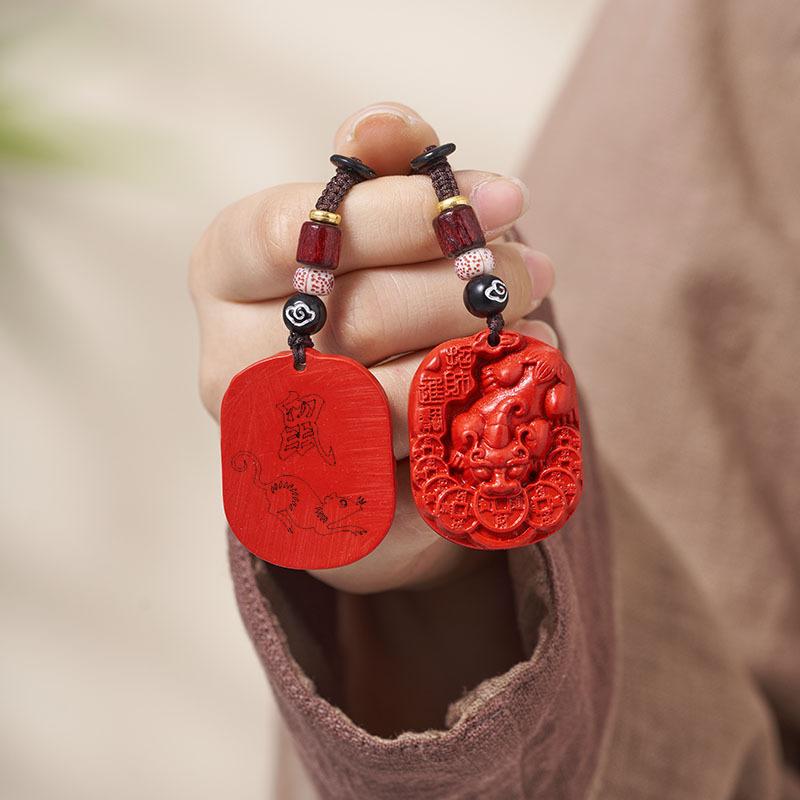 

Red sand bite money Pixiu swallow money Pixiu men s and women s keychain pendant gift small gift twelve zodiac pendant