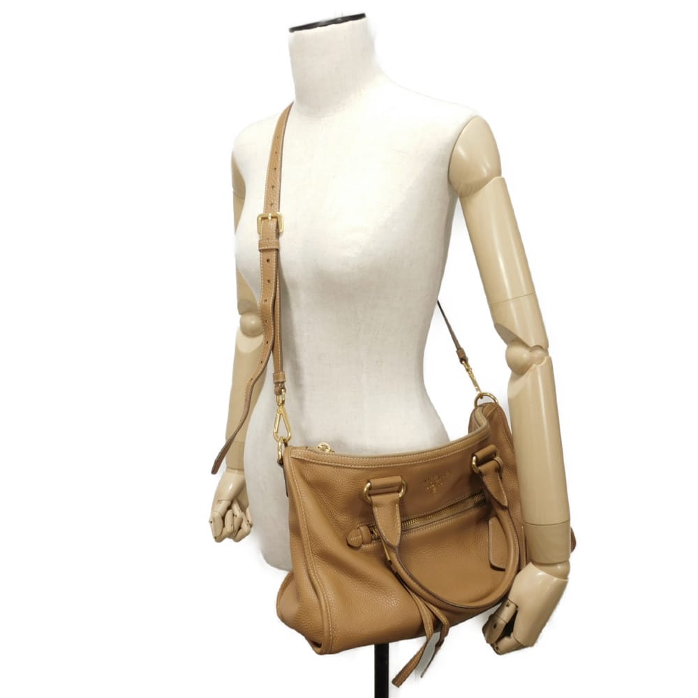 Used Vitello Dyno Bag BL0805 7922 2-Way Shoulder Bag with Metal Logo, Brown (11569) Unisex from Japan AUTHENTIC