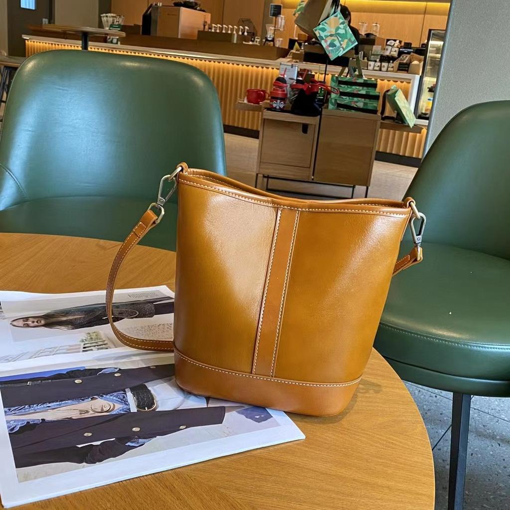New High-end Commuting Bucket Bag for Women, Spring Crossbody Bag for Women, Genuine Leather Bag for Women, Single Shoulder Armpit Bag