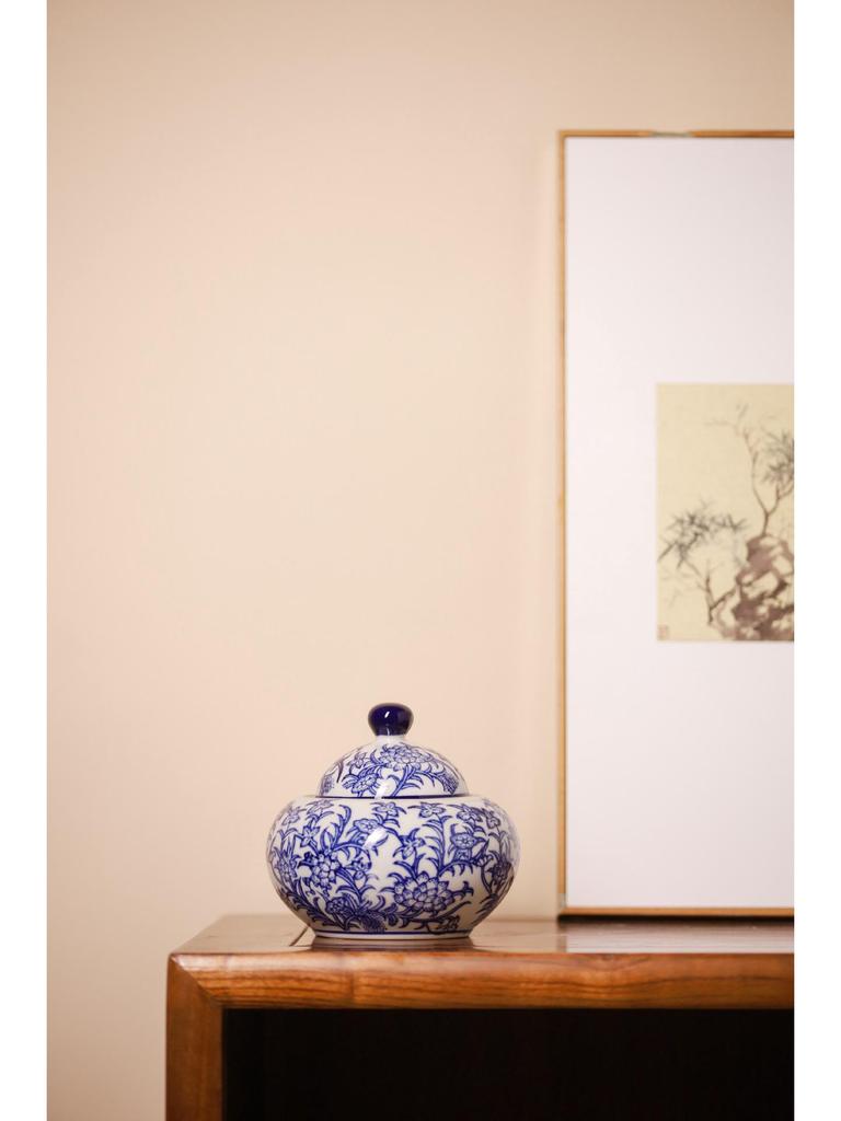 Blue and White Porcelain Flower Vase - Ceramic Tea Can Storage Jar for Home Decor