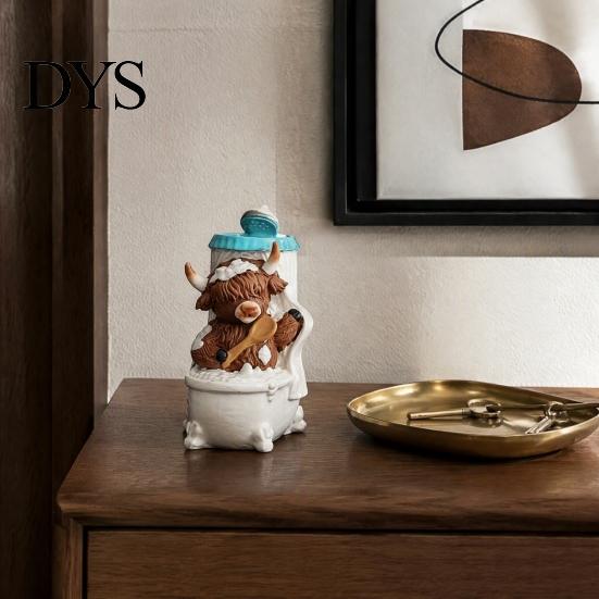 Farmhouse Style Figurine Highland Cow Bathroom Figurine, Resin Scottish Calf Bathing Statue, Funny Small Desk Ornament Animal for Home Office