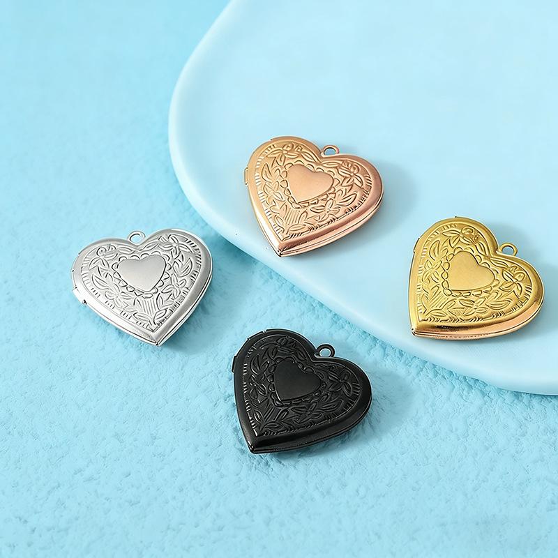 Personalized Floral Heart Locket Necklace in Stainless Steel