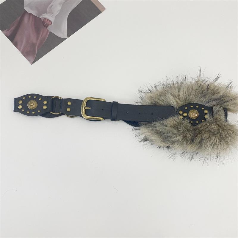 Punk Pu Studded Fur Belt Y2K Vintage Faux Fur Waistband Metal Plush Furry Waistband Jeans Waist Belts Accessories