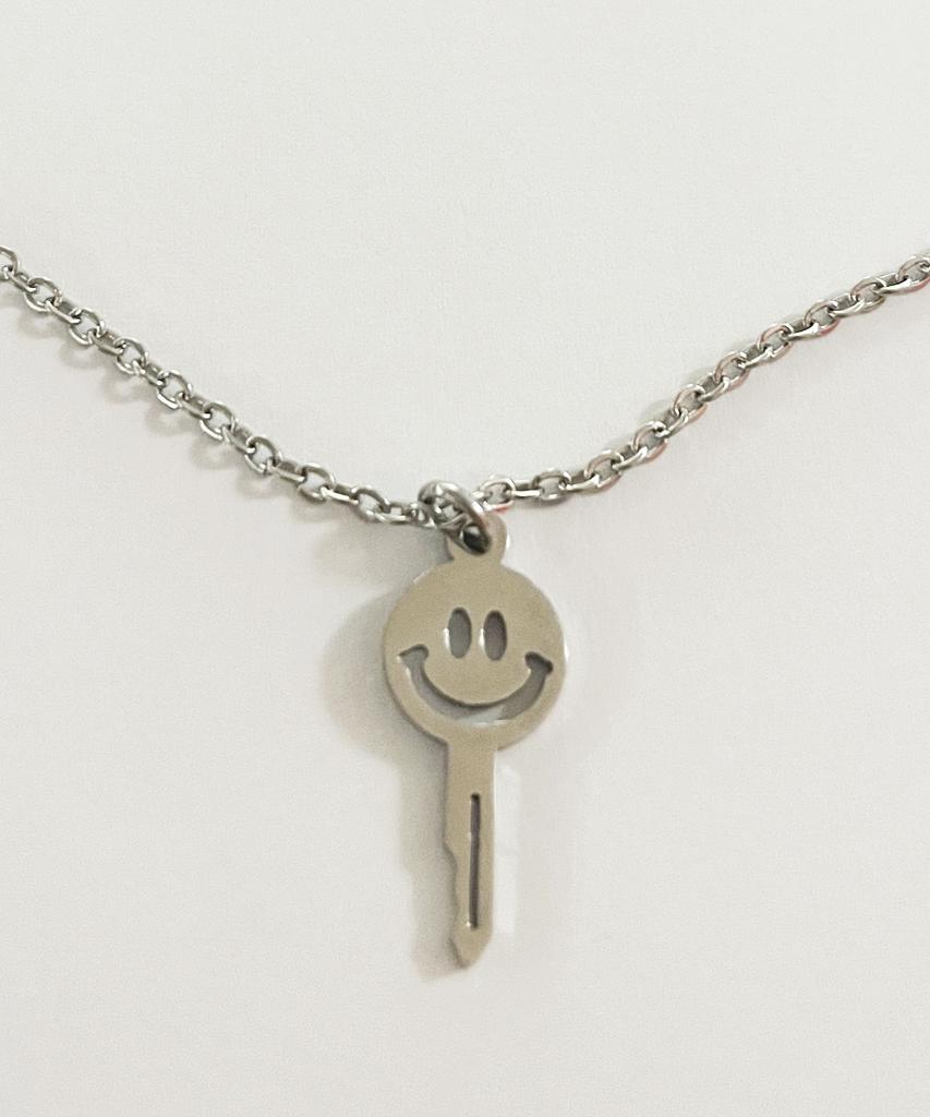 Sk8Er Rock Smiley Key Surgical Steel Necklace ((Steel))