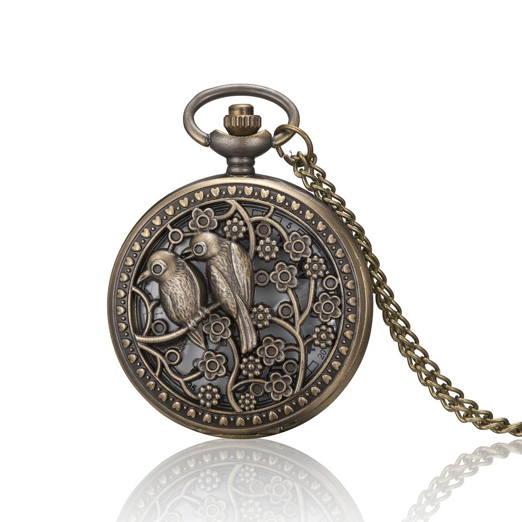 Klasické kapesní hodinky s dutým květem Kreativní překlápěcí digitální náhrdelníkové hodinky Vintage Dekorativní přívěsek na řetízek na svetr pro studenty