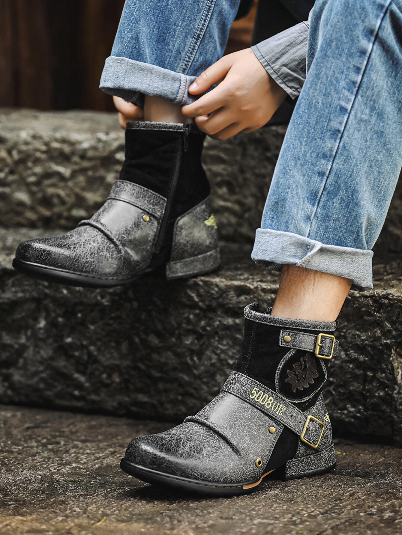 

Fashion Men s High Top Cracked Leather Motorcycle Boots Side Zipper Metal Decor Retro Knight Boots Waterproof Anti-Slip Autumn 2025 New 39 чёрный