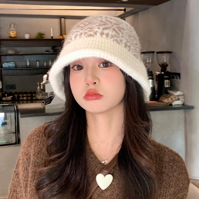 FallSeason and ColdSeason Style Snowflake Knitted Fisherman Hat Korean Versatile Cold Proof and Warm Hat Outside DailyWear Big Head Hat Women