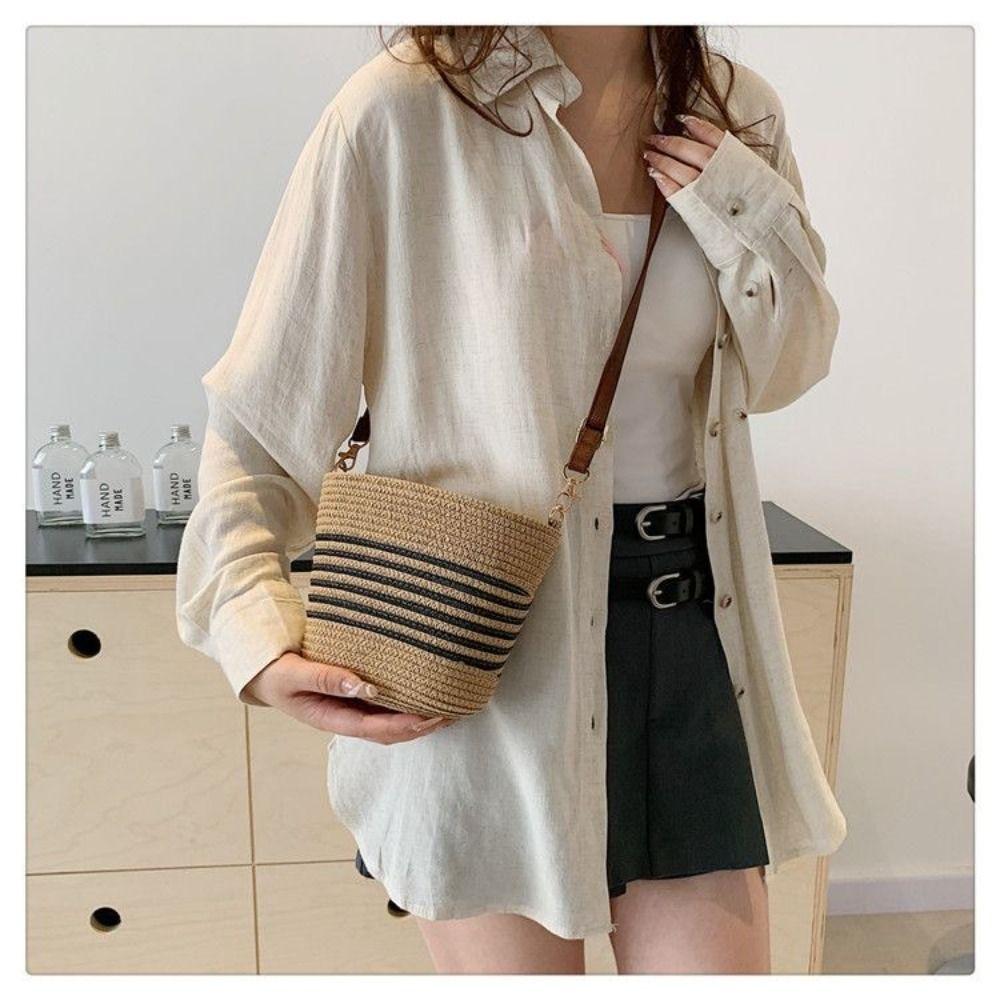 

Portable Summer Straw Women Totes Bag Woven Large Capacity Woven Shoulder Bag Zipper Handmade Vacation Beach Bag Girl
