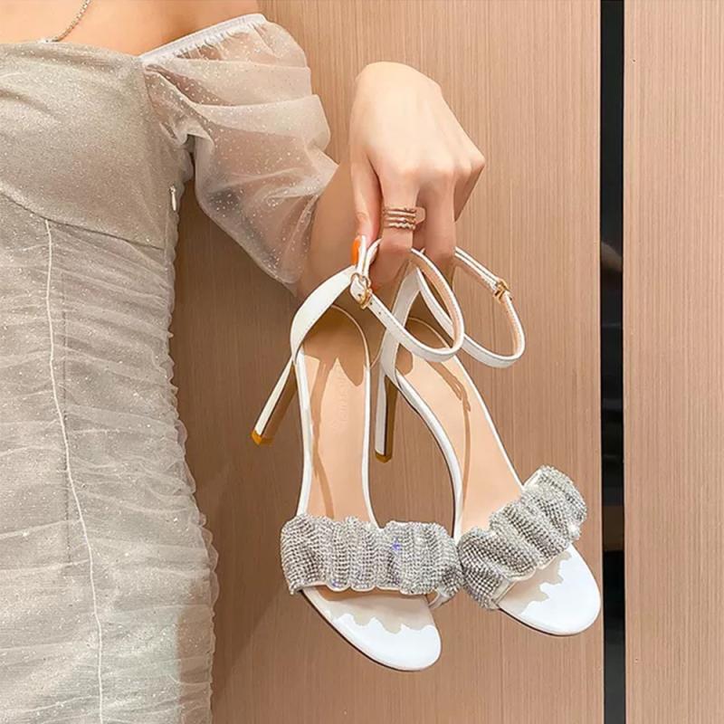 High heels women's 2025 new summer stiletto black Internet celebrity design sense rhinestone white word strap sandals