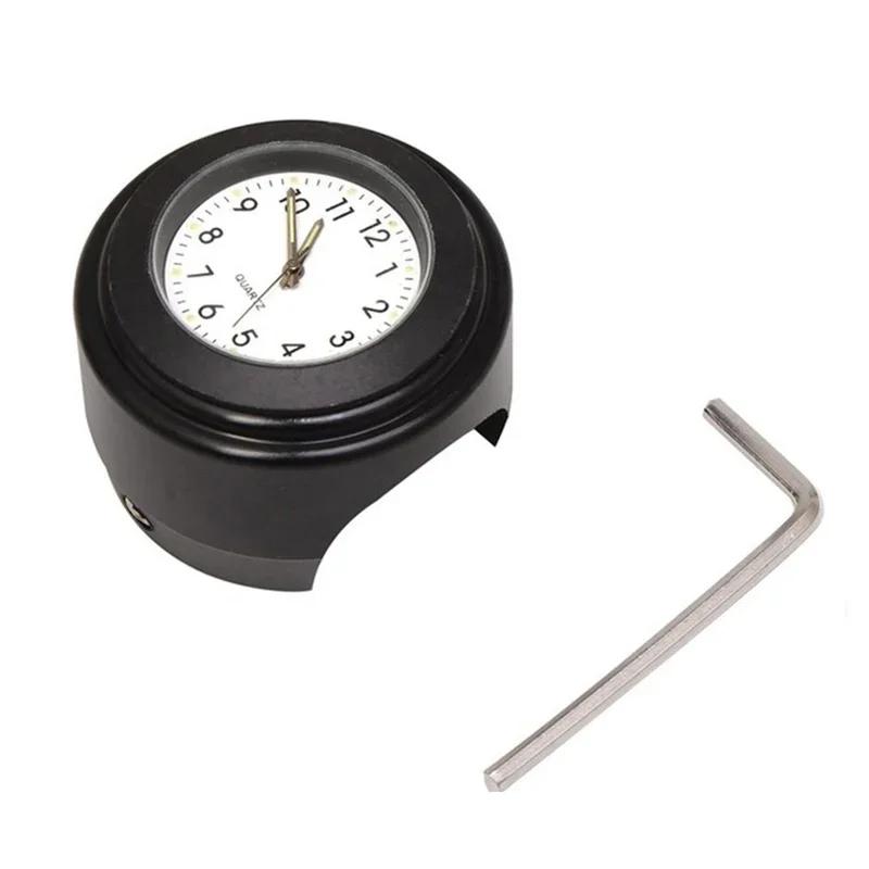 Universelle 7/8 "Motorraduhr, staubdichte Quarzuhr, wasserdicht, für die Lenkermontage, Motorrad-Fahrplanuhr mit Schraubenschlüssel