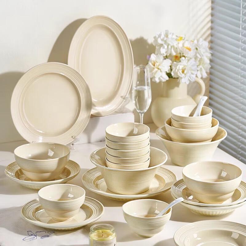 Person Cream Style Underglaze Ceramic Dinnerware Set